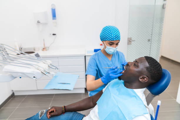 Best Weekend Emergency Dentist in Staffd, OR